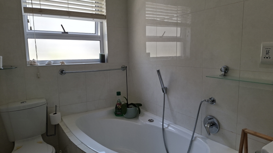 3 Bedroom Property for Sale in Beacon Bay Eastern Cape